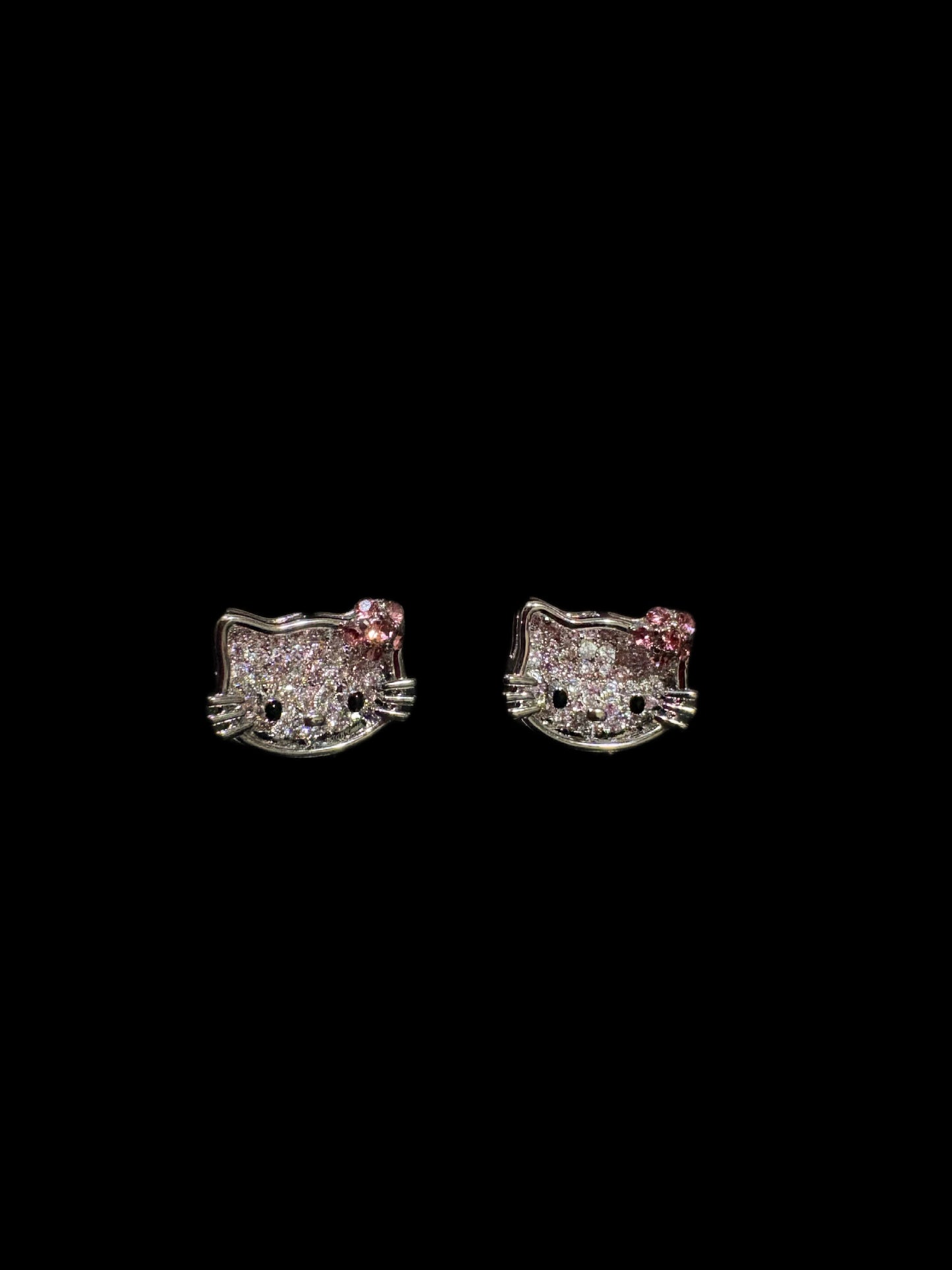 HK Diamond Studs